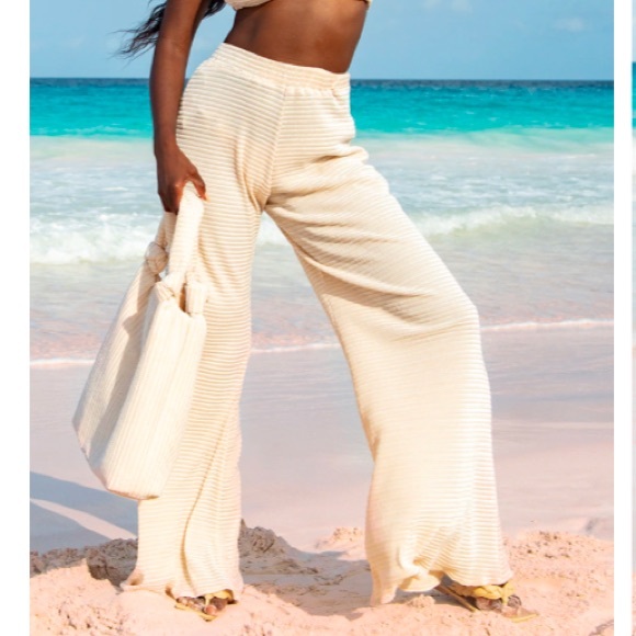 PrettyLittleThing Pants - PRETTY LITTLE THING NATURAL VELVET WAFFLE WIDE LEG BEACH PANTS SZ Small NWT